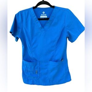 Adar scrub top